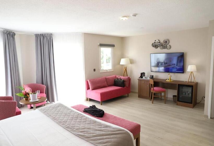 سوییت با چشم‌انداز دریا, Hôtel Saint Georges