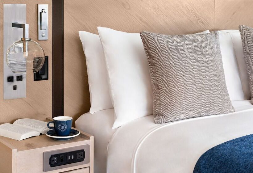Номер Deluxe, Seaside Hotel North Vancouver