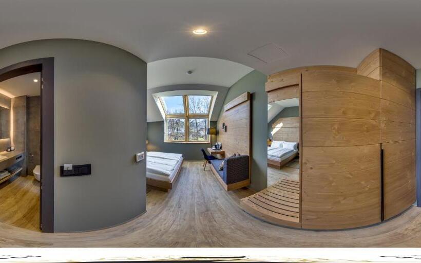 Deluxe room with river view, Boutique Hotel Sunrose 7   Gourmet & Spa