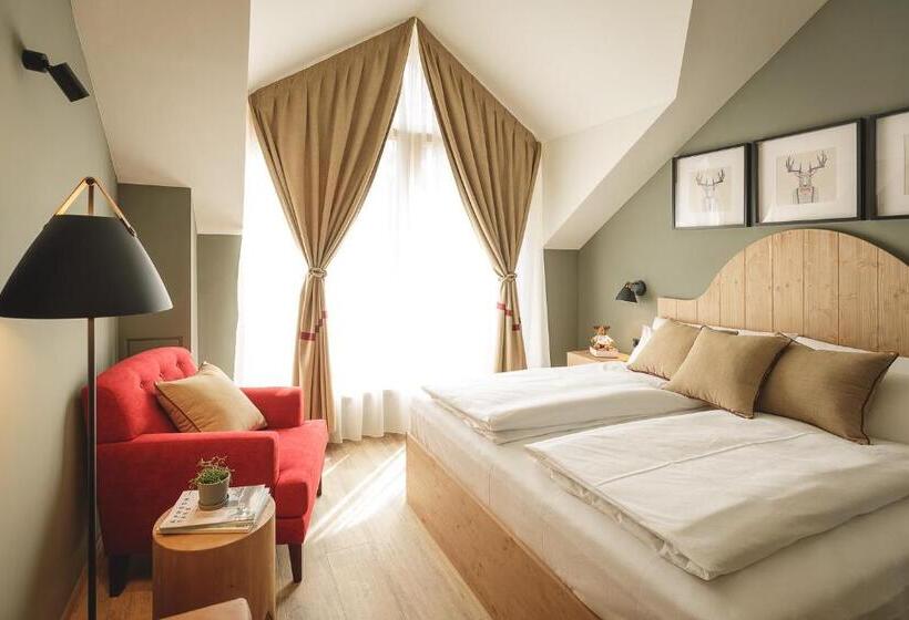 Deluxe room with river view, Boutique Hotel Sunrose 7   Gourmet & Spa
