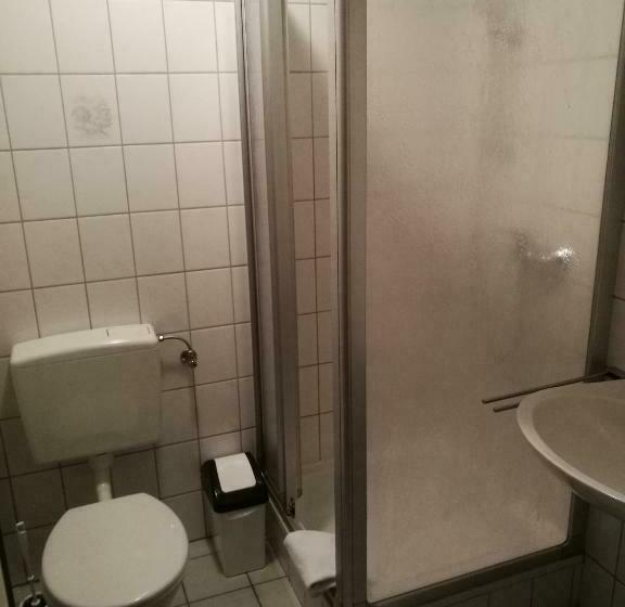 Номер Стандарт Вид на Сад, Zur Schanze Holtgast Apen