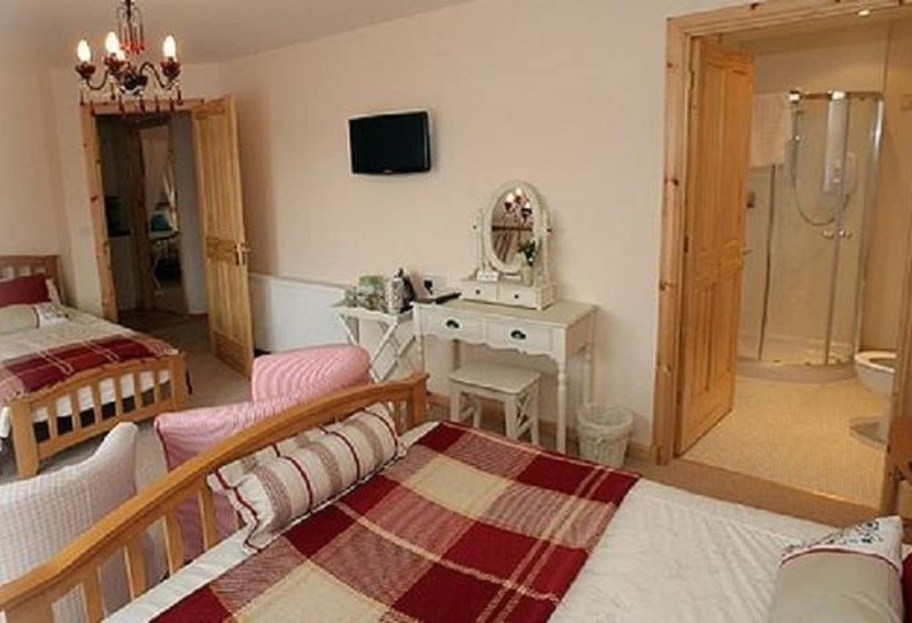 Семейный Номер, Carndaisy House