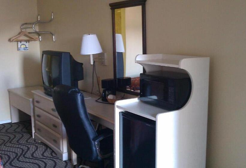 Люкс Deluxe Кровать Кинг, Days Inn By Wyndham Kerrville