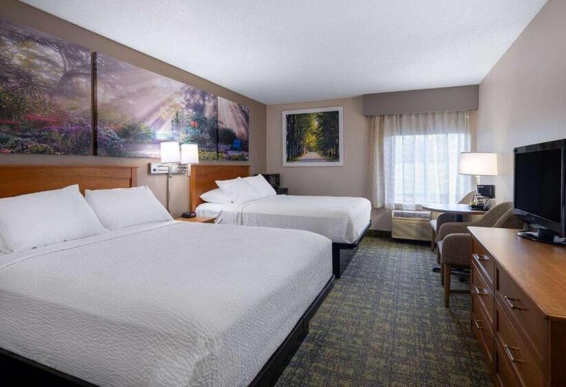 장애인을 위한 스탠다드 룸, Days Inn & Suites By Wyndham Madison