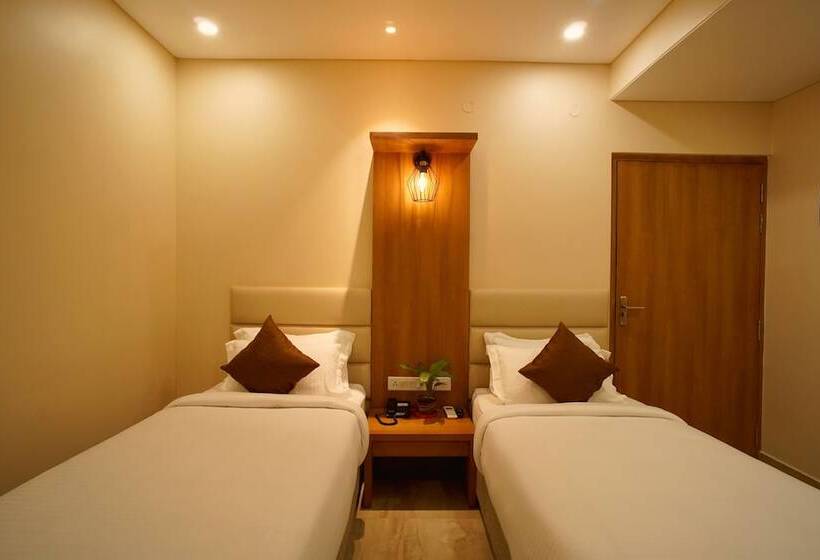 اتاق لوکس, Shree Kanha Residency