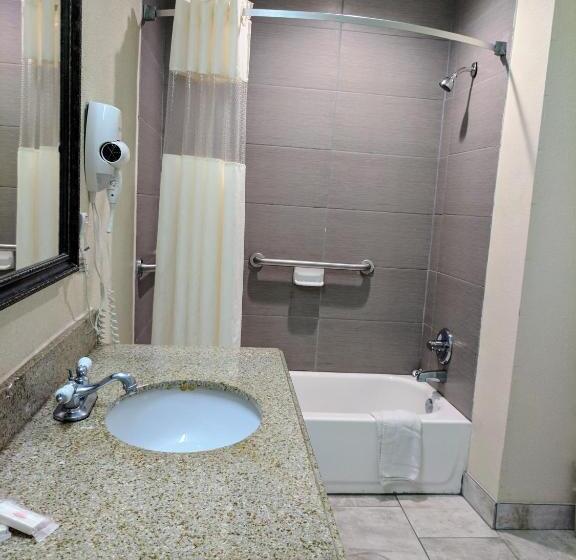 Стандартный Номер Кровать Кинг, Days Inn By Wyndham San Antonio Interstate Hwy 35 North