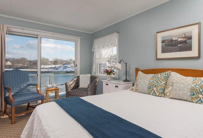 스탠다드 스튜디오, Dockside Guest Quarters