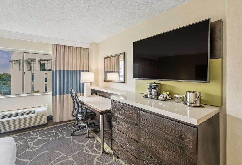اتاق استاندارد برای معلولان, Doubletree By Hilton Charlotte Uptown