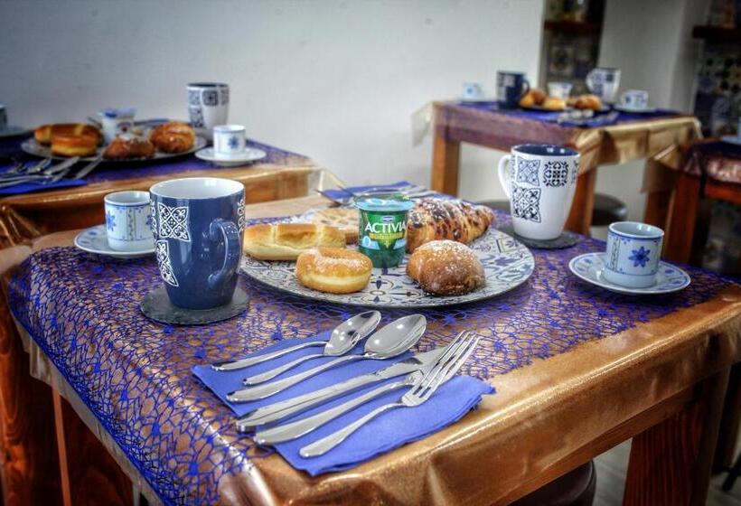 Четырехместный Номер Стандарт с Балконом, Domus Michaeli B&b Pompei