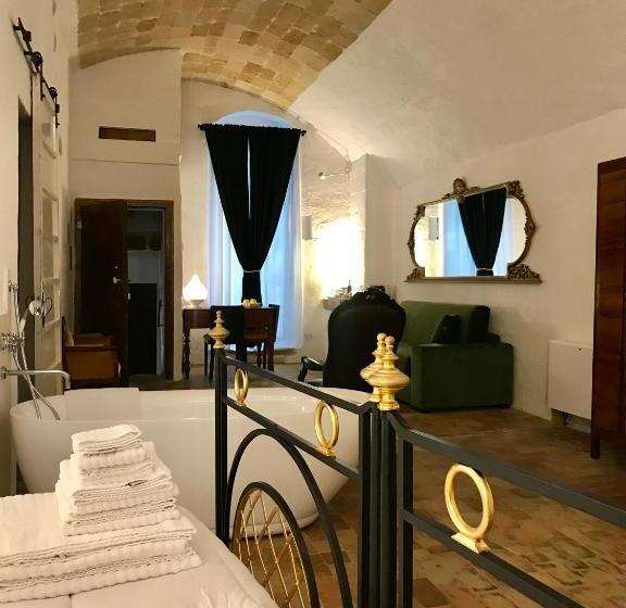 سوییت جونیور با بالکن, Ponticelli B&b Boutique
