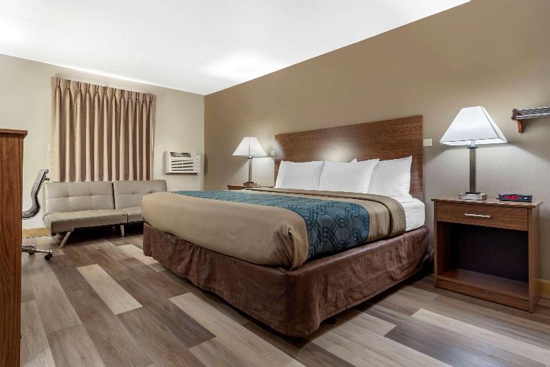 اتاق استاندارد, Econo Lodge Hays I 70