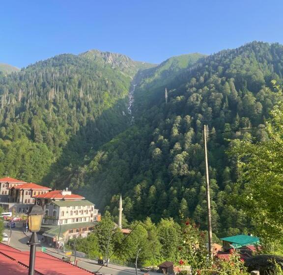 غرفة قياسية مزوَّدة بشُرفة, Ayder Köroğlu Apart