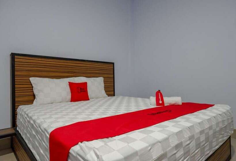 Номер Стандарт, Reddoorz Near Taman Kota Kendari