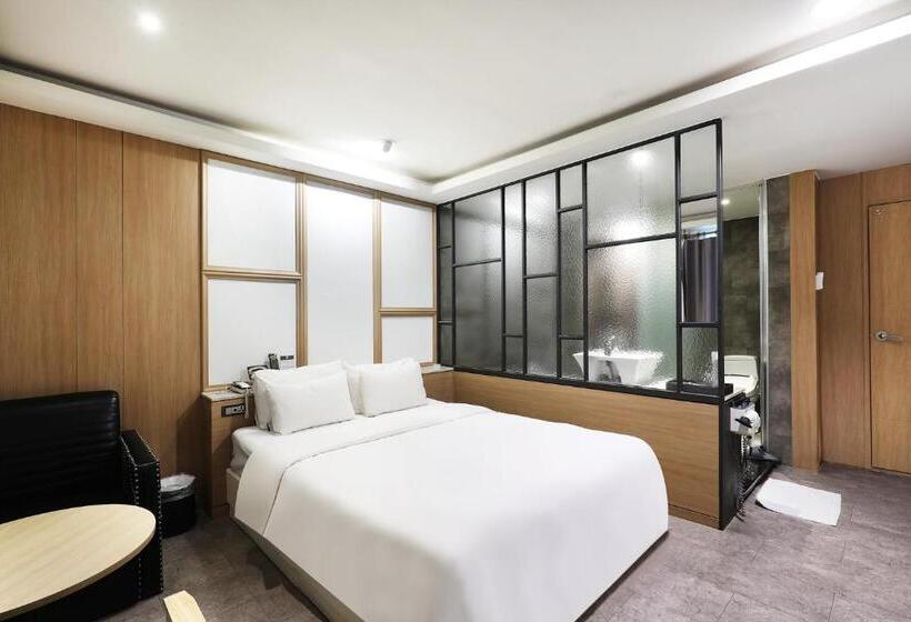 Номер Deluxe с Балконом, Pyeongtaek Moon