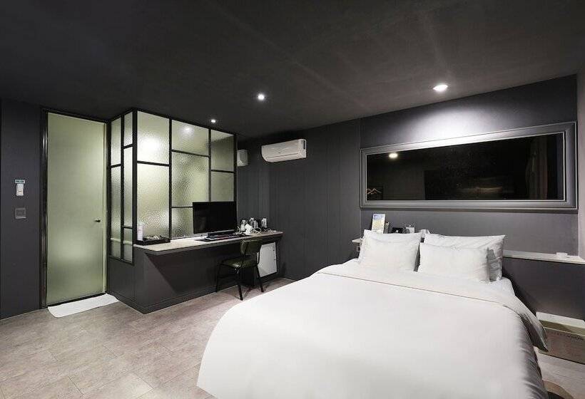 Номер Deluxe, Pyeongtaek Moon