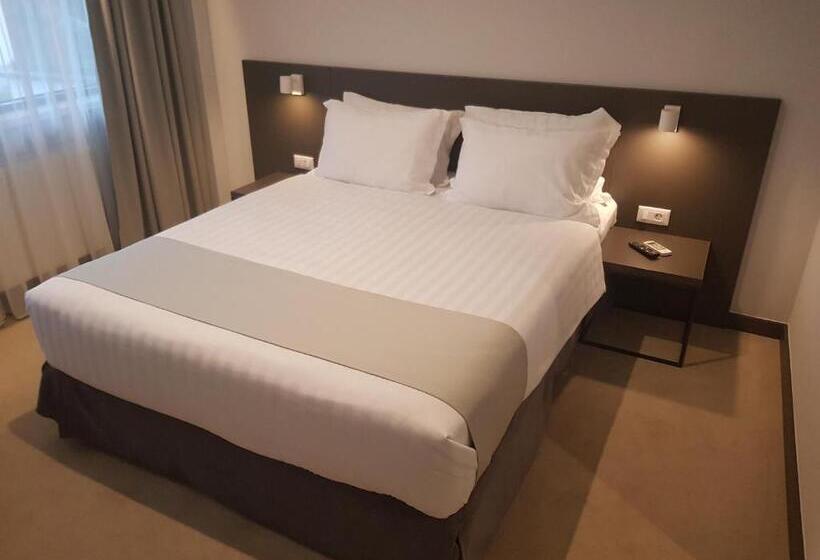 标准间, Novo Boutique