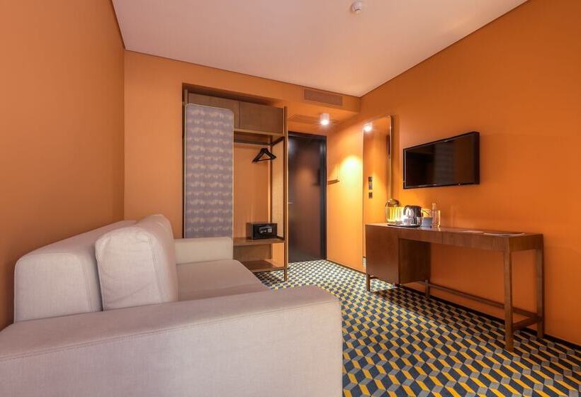 سوییت سوپریور, The Convo Porto Hotel & Apartment