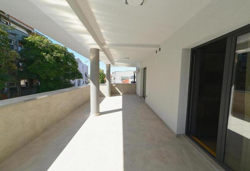 اتاق استاندارد, Vir Villa
