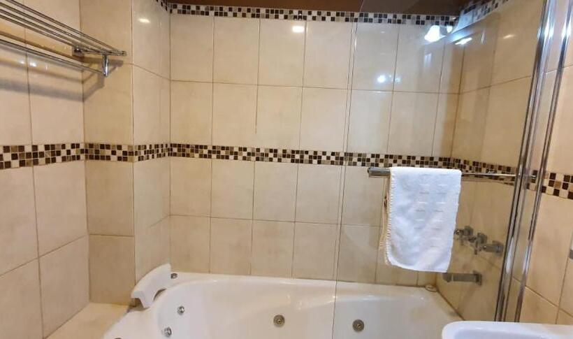 Quarto Triplo Estandar, Vitalia