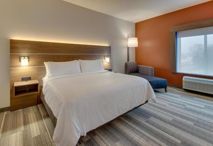 带大床的标准间, Holiday Inn Express & Suites   Nashville Metrocenter Downtown, An Ihg