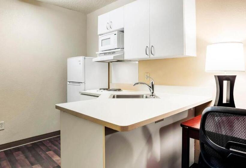 Четырехместный Номер Стандарт, Home 1 Suites Extended Stay