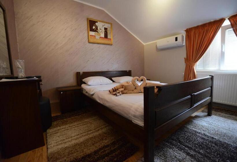 اتاق استاندارد, Garni Hotel Kaća