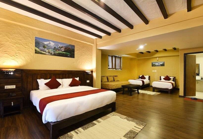 اتاق خانوادگی, Pokhara Boutique