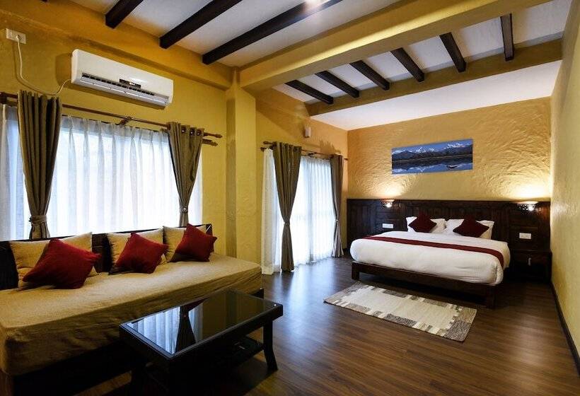 اتاق خانوادگی, Pokhara Boutique