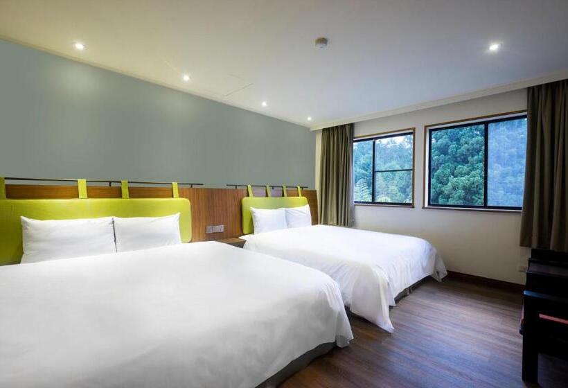 اتاق سوپریور چهار تخته, Howard Resort Xitou