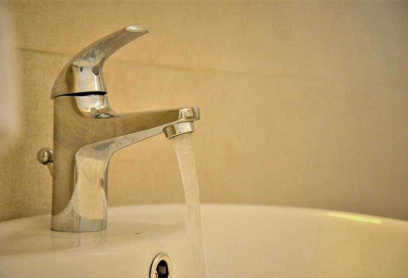 شقة غرفتين, Dioni Lux Inn