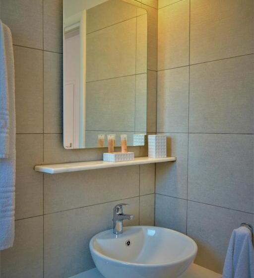 شقة غرفتين, Dioni Lux Inn
