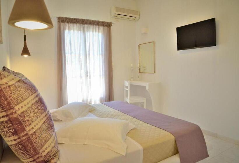 غرفة قياسية مطلة على الجبل, Dioni Lux Inn