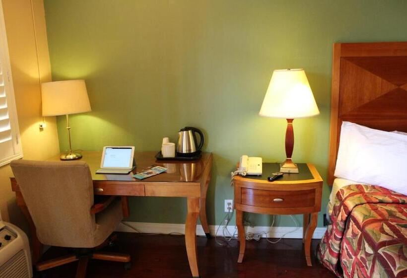 Стандартный Номер Кровать Кинг, Garden Inn