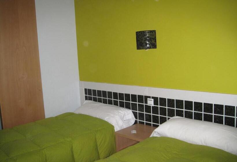 スタンダードルーム, Hostal Ducal Ii