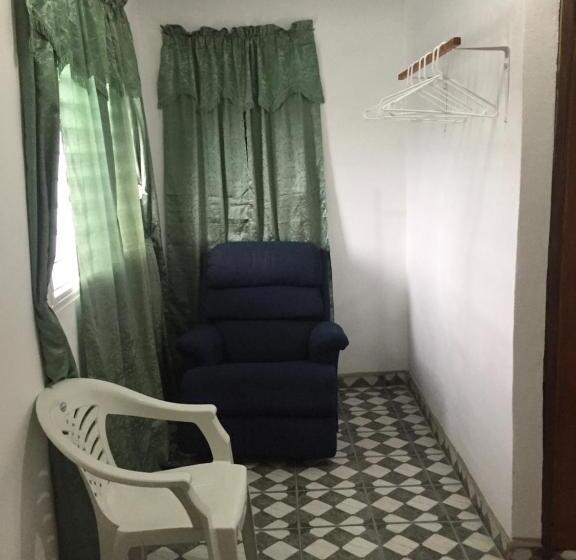 اتاق لوکس, Matus Guest House