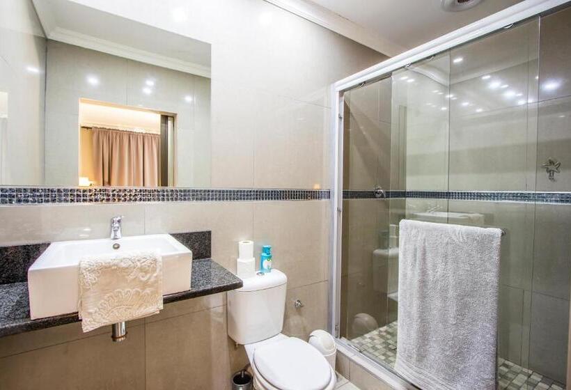Номер Deluxe, New Bali Guesthouse