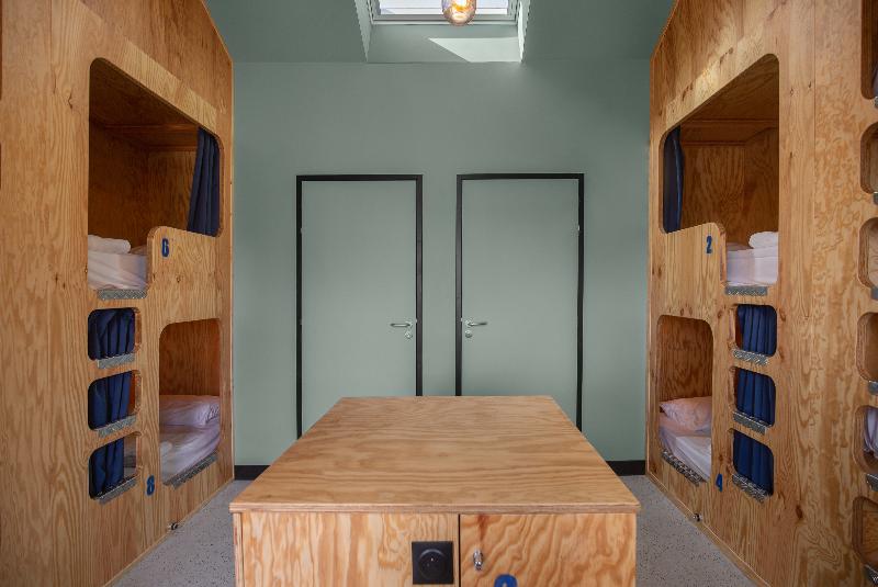 تختخواب در اتاق مشترک, Eklo Clermont Ferrand Centre Gare