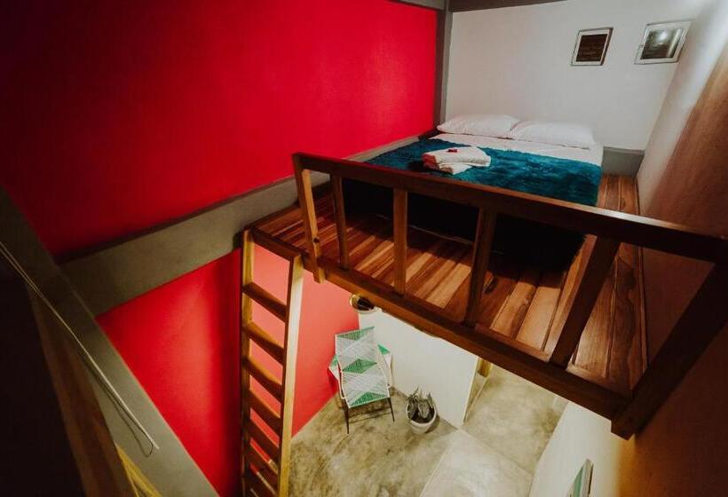 اتاق استاندارد, Imagine Hostel