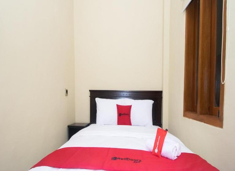 Номер Стандарт, Reddoorz Syariah Near Universitas 17 Agustus Banyuwangi