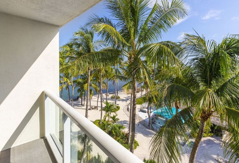 חדר סטנדרט עם מיטת קינג, Amara Cay Resort