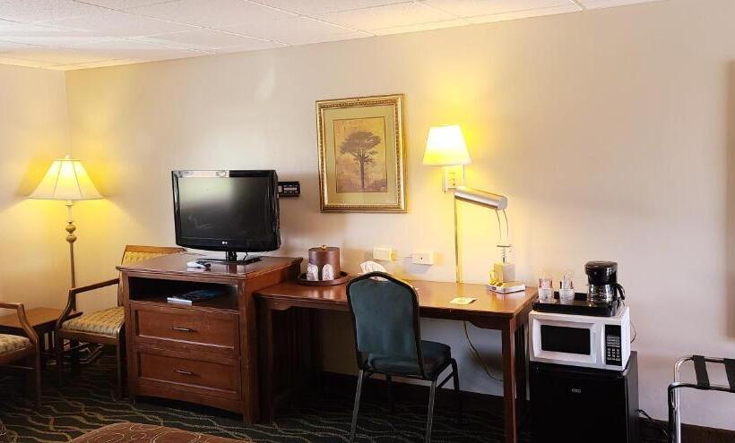 Номер Deluxe, Hampton Inn  Camp Hill   Harrisburg Sw