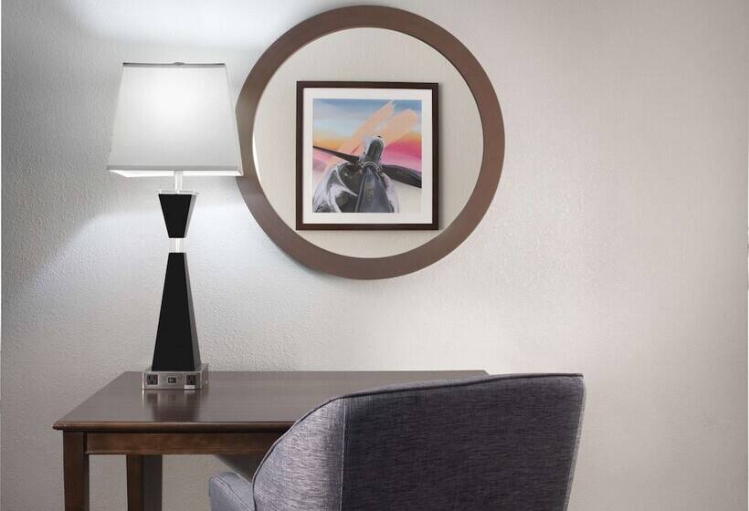 اتاق استاندارد با 2 تخت دوبل, Hampton Inn Evansville