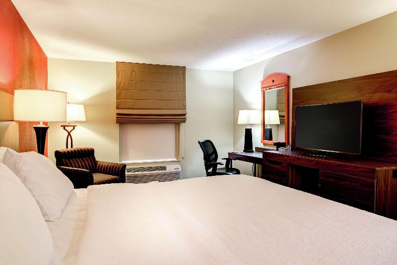 Стандартный Номер Кровать Кинг, Hampton Inn St Joseph