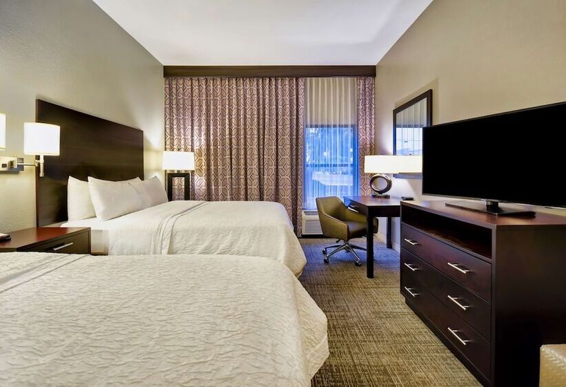 Номер Стандарт 2 Двуспальные Кровати, Hampton Inn Starkville