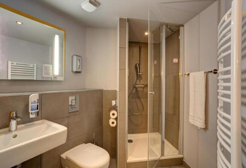 Номер Стандарт, Meininger Hotel Lyon Centre Berthelot