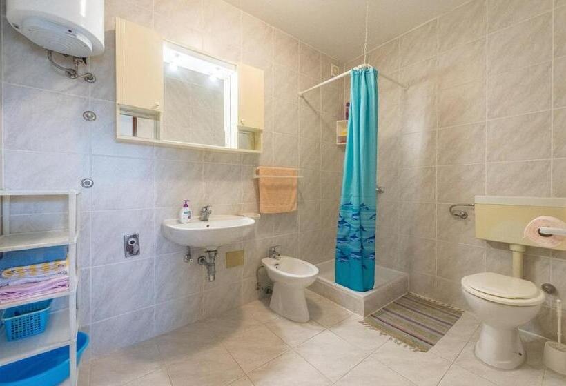 침실 1개 아파트, Apartments Vukovarac