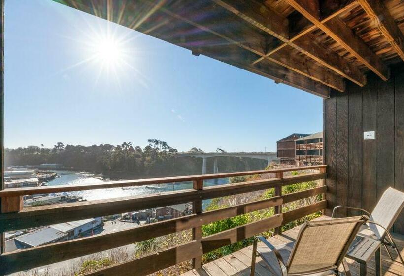 Студио Стандарт с Видом, Harbor Lite Lodge