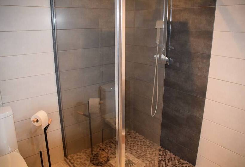 اتاق استاندارد, La Villa 13&15