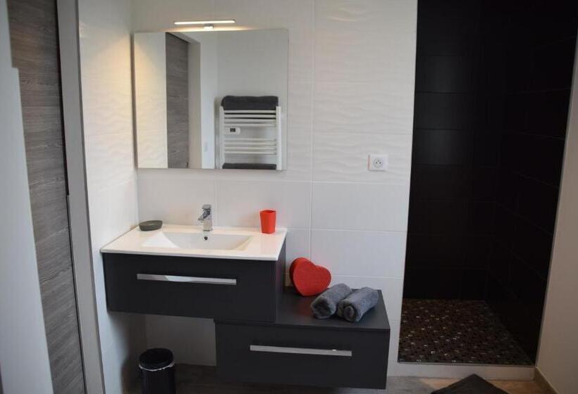 اتاق استاندارد, La Villa 13&15