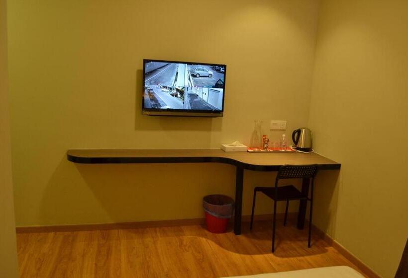 Quarto Estandar, U Design Hotel Mentakab